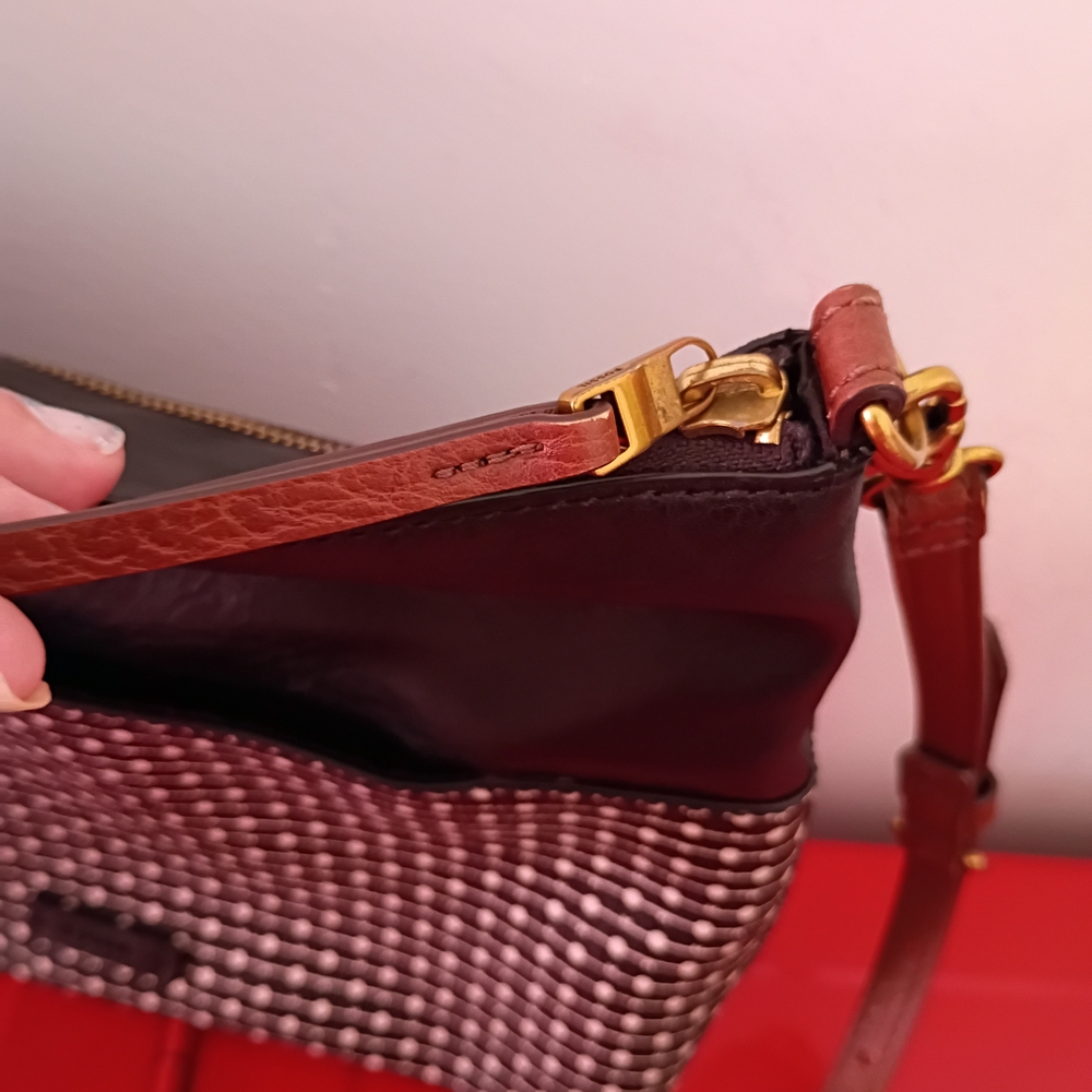 Fossil Black and White With Brown Adjustable Strap Women's Purse. - Picture 5 of 12